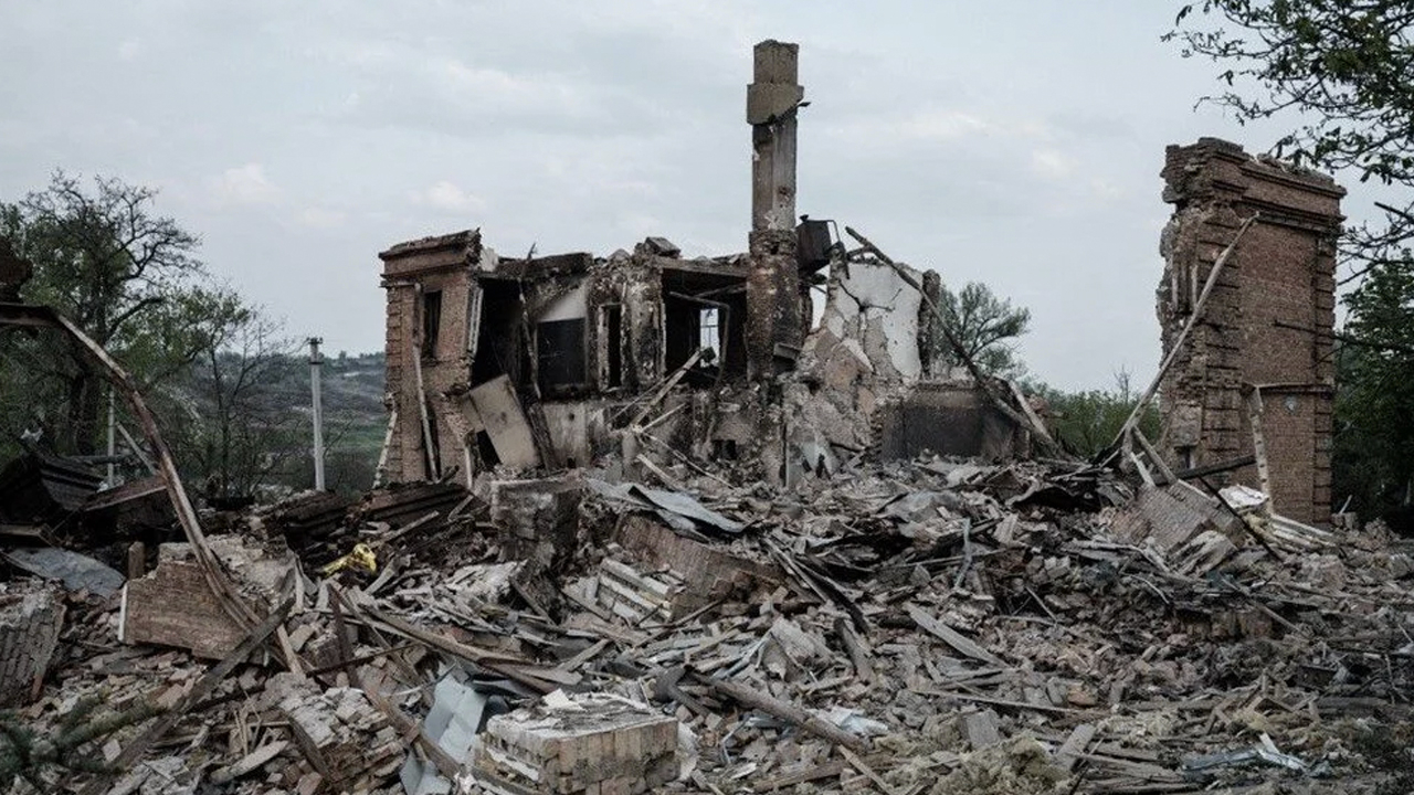 Ukrayna ordusu karşı saldırıda: Rusya, Luhansk'taki tam kontrolünü kaybetti