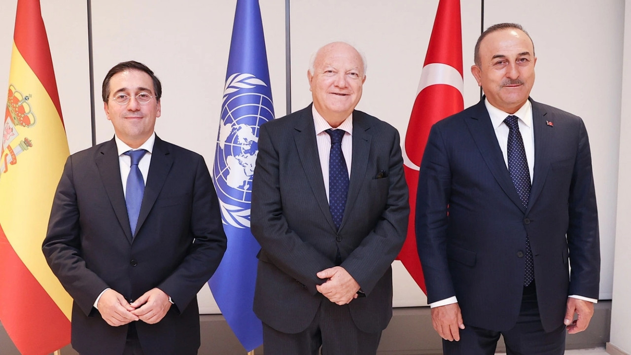 Dışişleri Bakanı Mevlüt Çavuşoğlu'dan yoğun diplomasi trafiği
