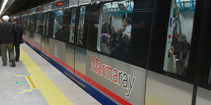 Marmaray'da arıza! Seferler gecikmeli olarak yapılıyor