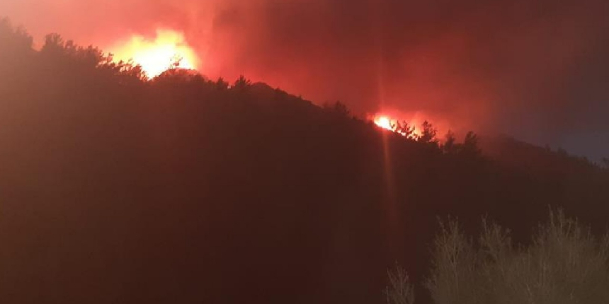 Marmaris’te alevlerle mücadele 7 saattir devam ediyor!