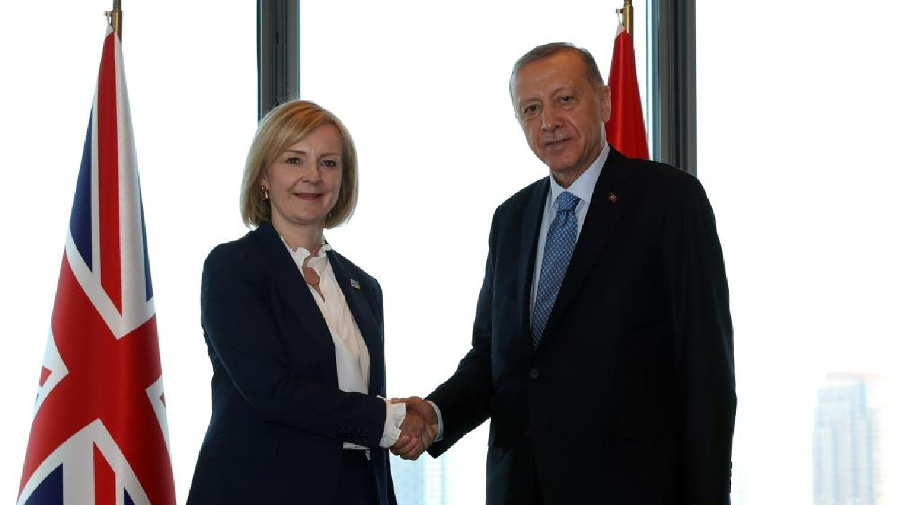 Cumhurbaşkanı Erdoğan, İngiltere Başbakanı Truss'ı kabul etti