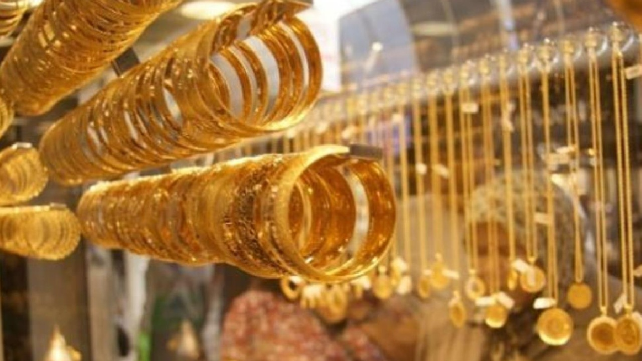 Yükselen dolar sonrası altın 2,5 yılın en düşük seviyesinde!