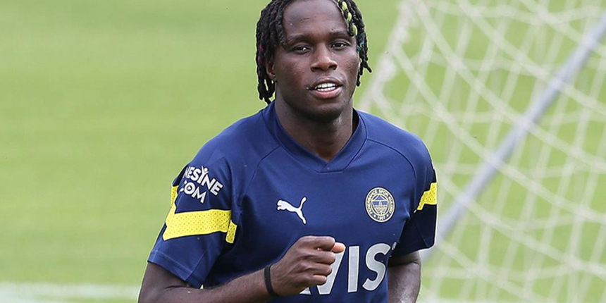 Bruma Fenerbahçe'den ayrılmak istemiyor