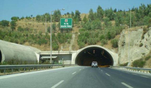 Bu yolu 1 saat 11 dakikadan önce geçen yandı!