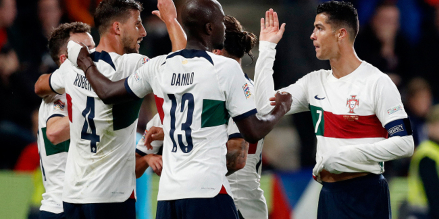 Ronaldo'nun kanlar içerisinde kaldığı maçta, Portekiz Çekya'yı 4-0'la geçti!