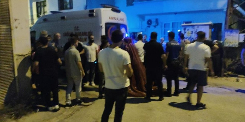 Torununun kınasına geldi, çatışmanın ortasında kalarak öldü!