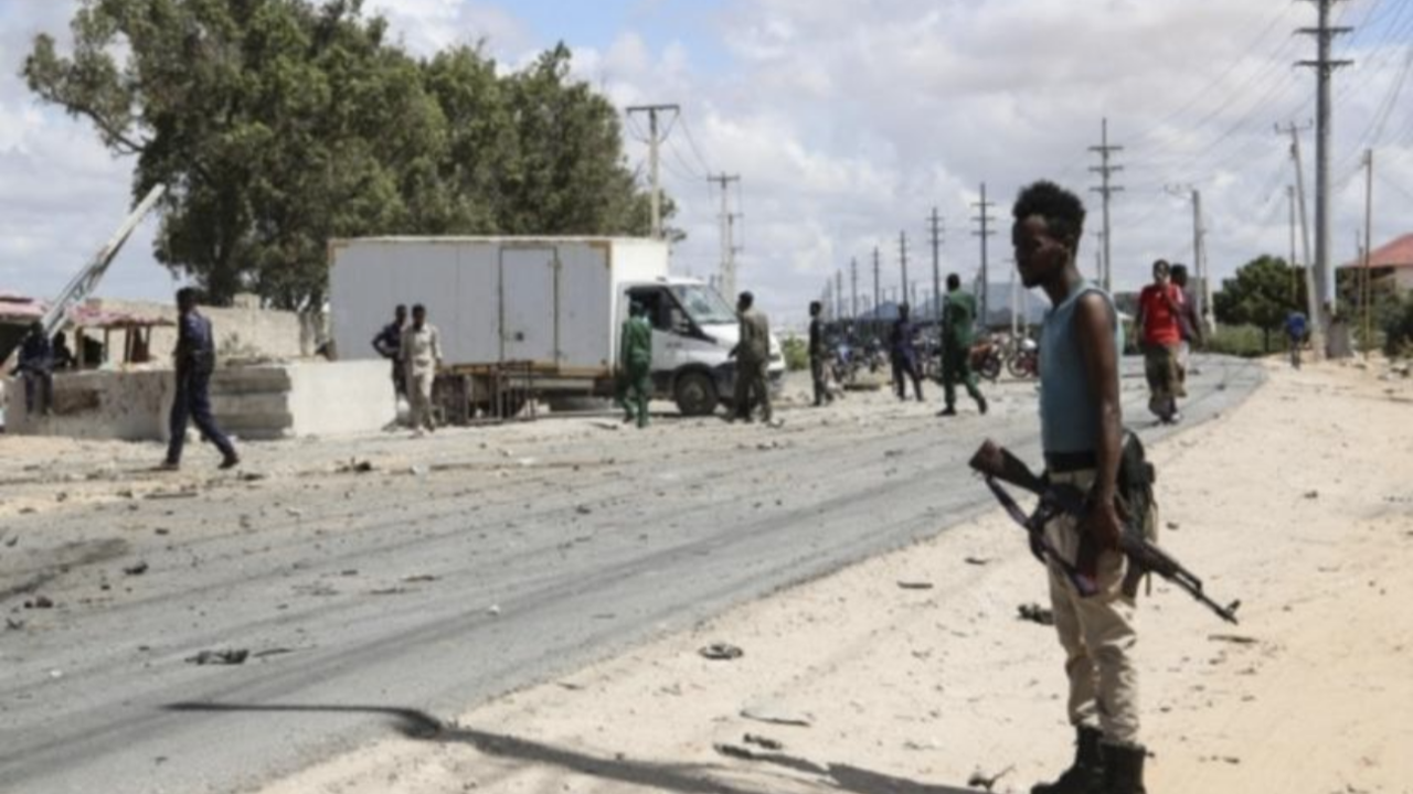Somali’de askeri üsse bombalı saldırı: 1 ölü, 6 yaralı