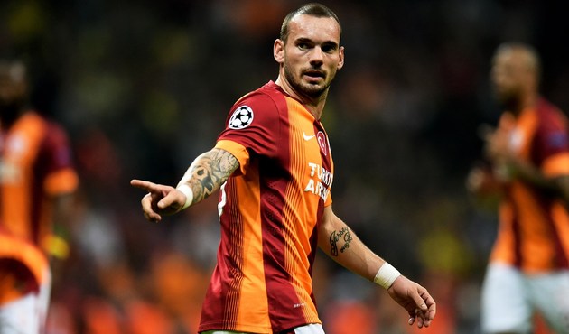 Sneijder sezon başı kampında olmayacak...