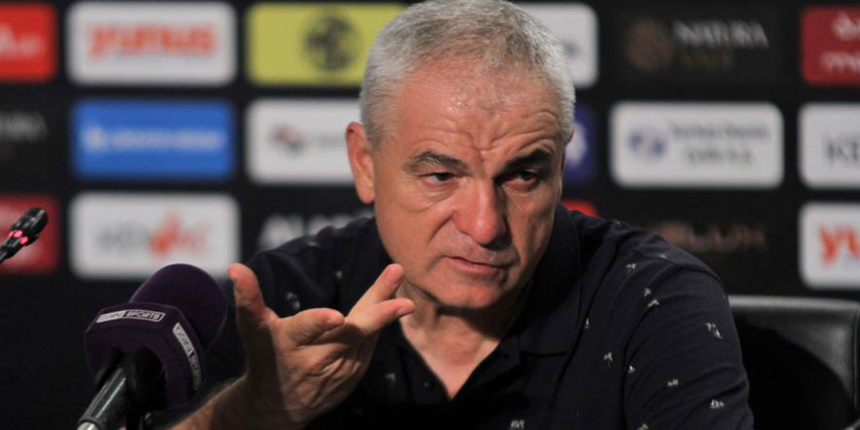 Rıza Çalımbay ayrılığı açıkladı: Futbol değil, insanlar nankör