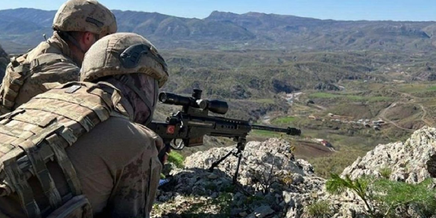 PKK'ya ağır darbe! Saldırı hazırlığındaki 10 PKK/YPG’li terörist öldürüldü!