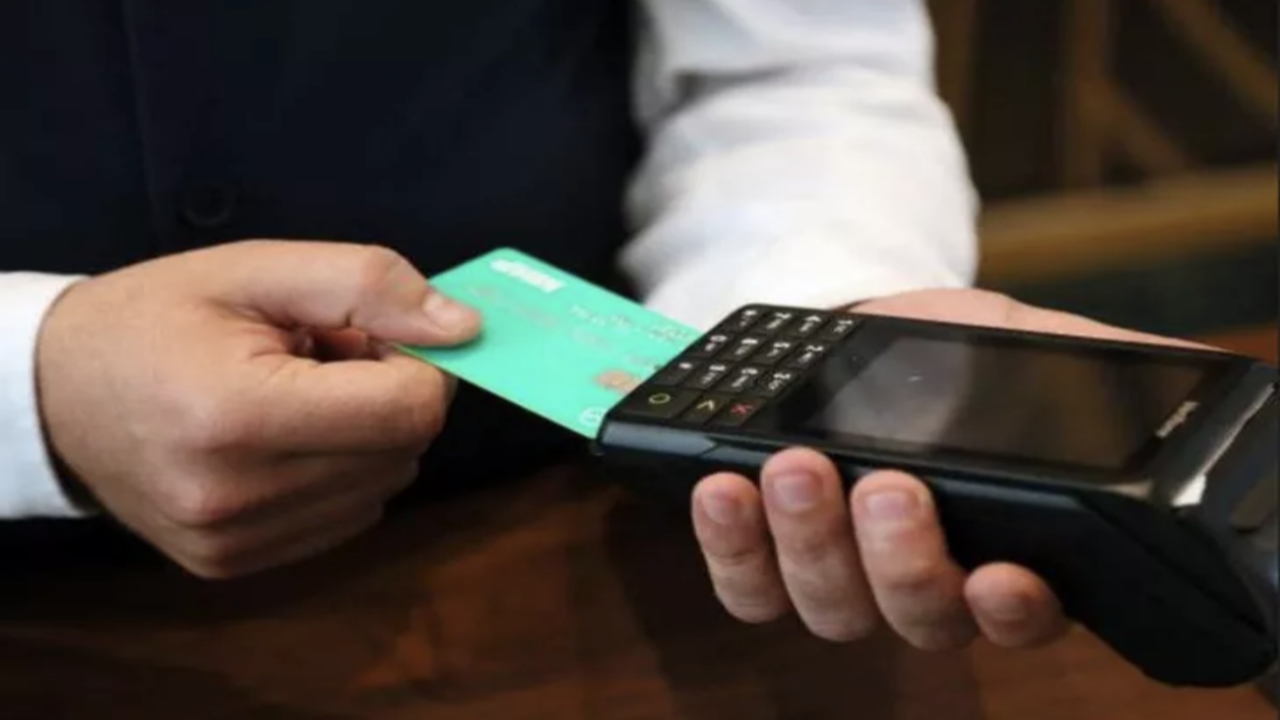 Kamu bankaları Rus ödeme sistemi Mir'den çıktı