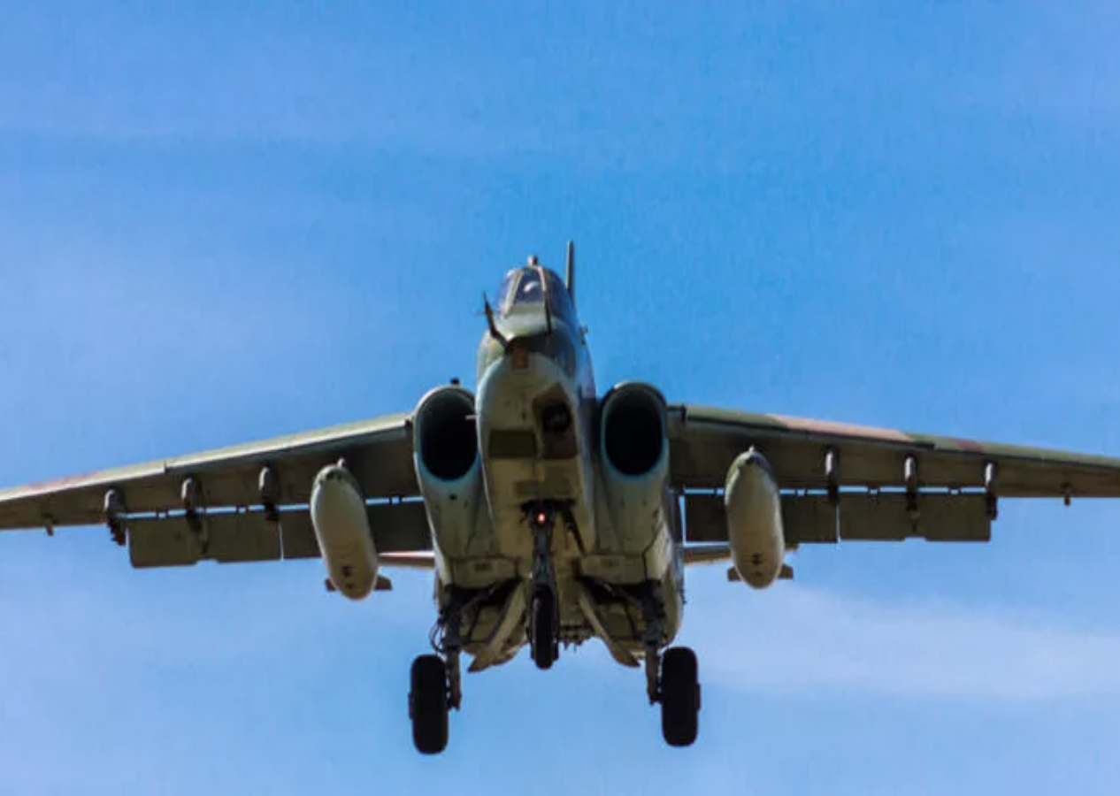 Bulgaristan'da Su-25 tipi savaş uçağı düştü