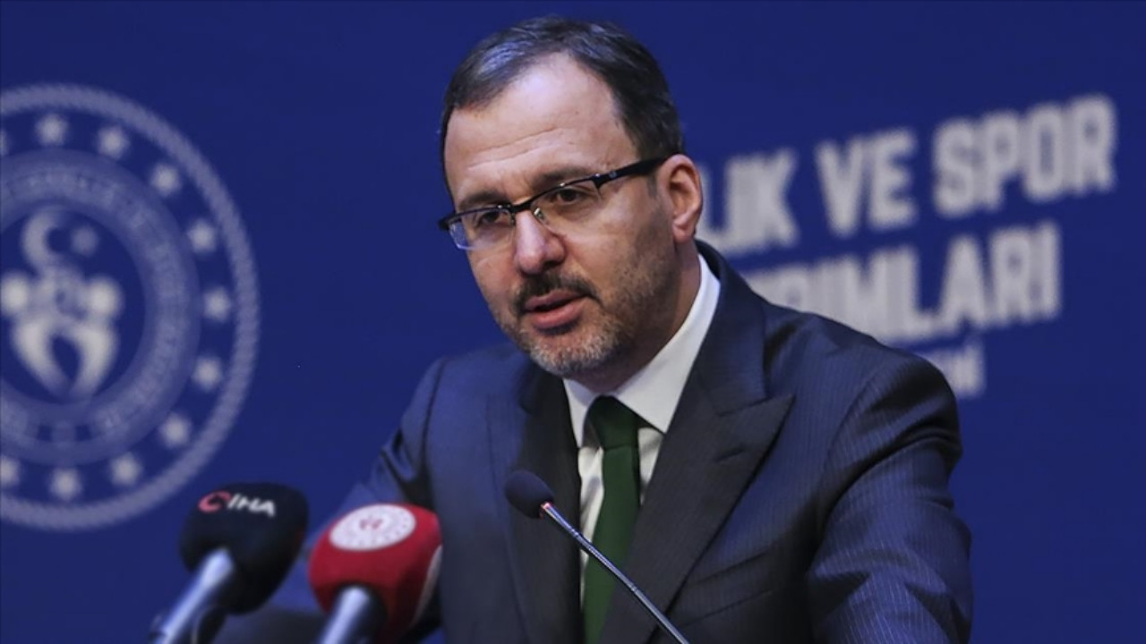 Bakan Kasapoğlu duyurdu: Bu yıl her ay 1800 lirayı beslenme desteği olarak gençlerimizin hizmetine sunuyoruz!