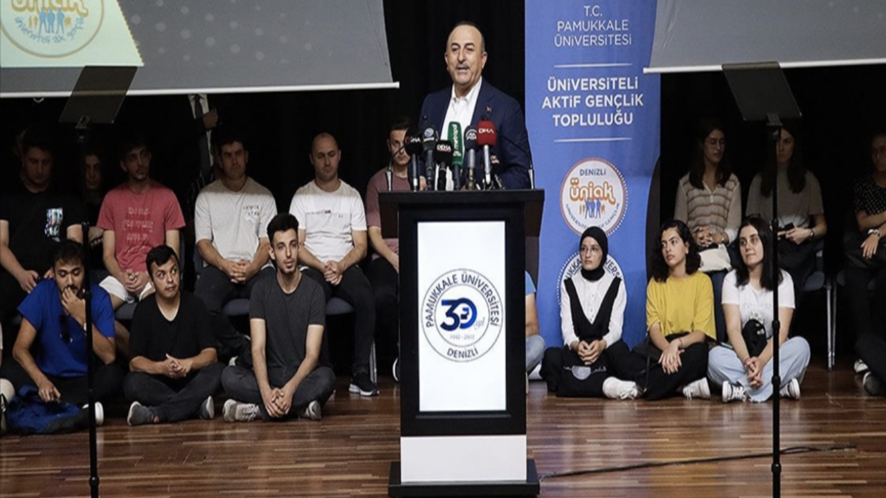 Dışişleri Bakanı Çavuşoğlu: Kıbrıs Türkünü korumak için daha fazla güç göndereceğiz