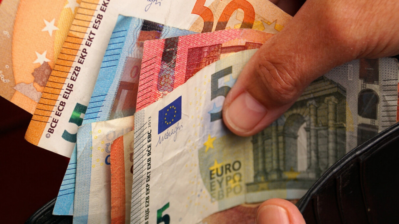 Euro Bölgesi çift haneli enflasyonla tanıştı: İlk kez yüzde 10'a ulaştı!