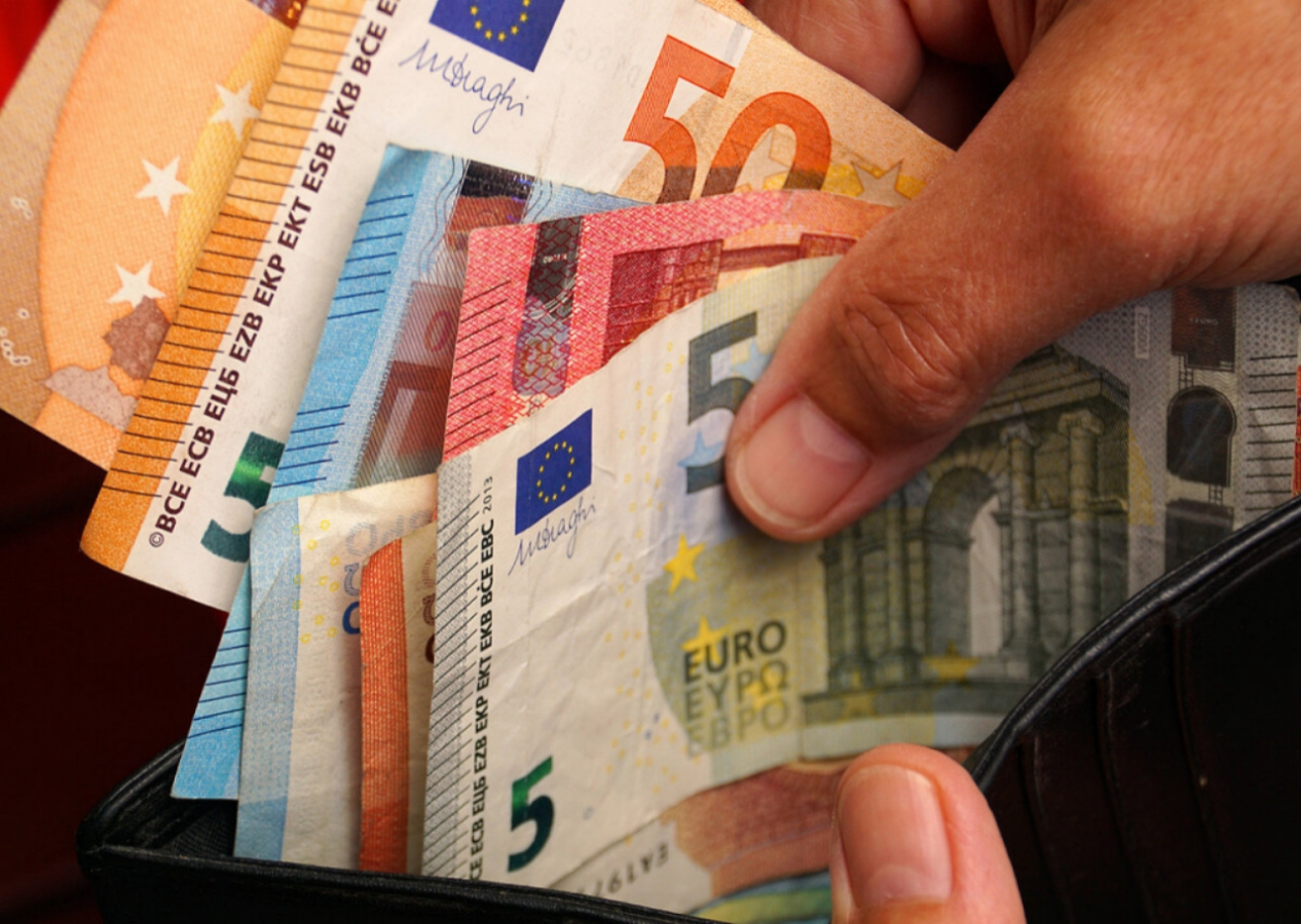 Euro Bölgesi çift haneli enflasyonla tanıştı: İlk kez yüzde 10'a ulaştı!