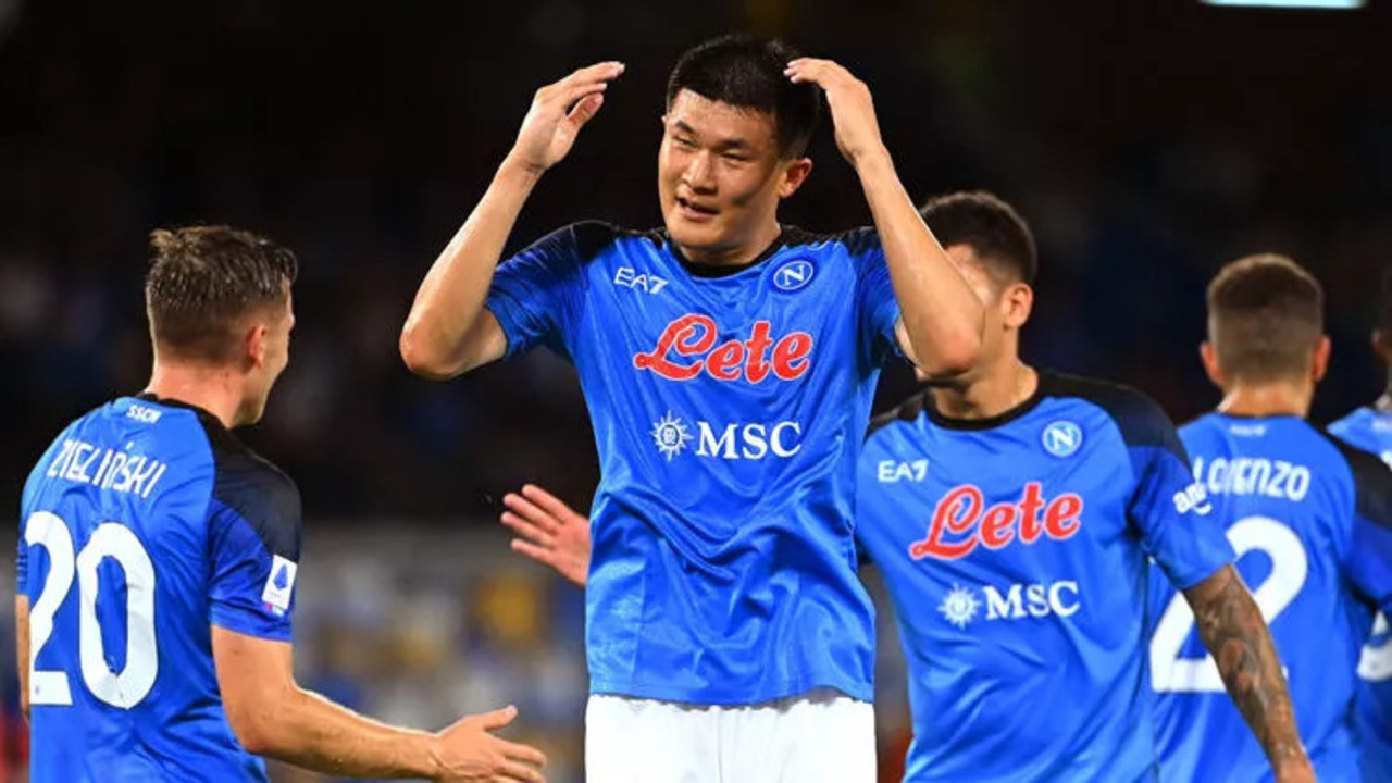 Kim Min-jae çizmeyi ele geçirdi! Serie A'da ayın oyuncusu seçildi