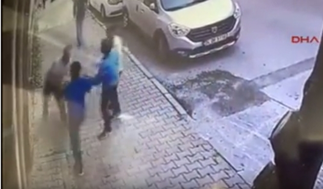 Kavga cinayetle sonuçlanmıştı... Dehşet anları kamerada! / VİDEO