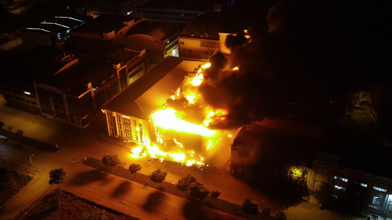 Bursa'da korkunç yangın! Alevler şehrin her yerinden görüldü...