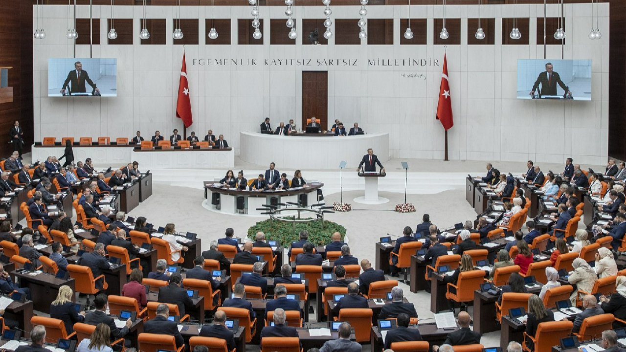Cumhurbaşkanlığı tezkeresi Meclis Başkanlığı'na sunuldu! Mehmetçik Katar'a gidiyor