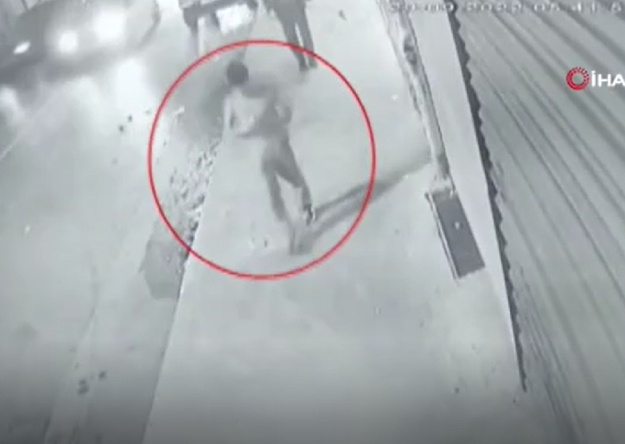 Fatih’te hırsız, evine girdiği genç öğretmene dehşeti yaşattı!