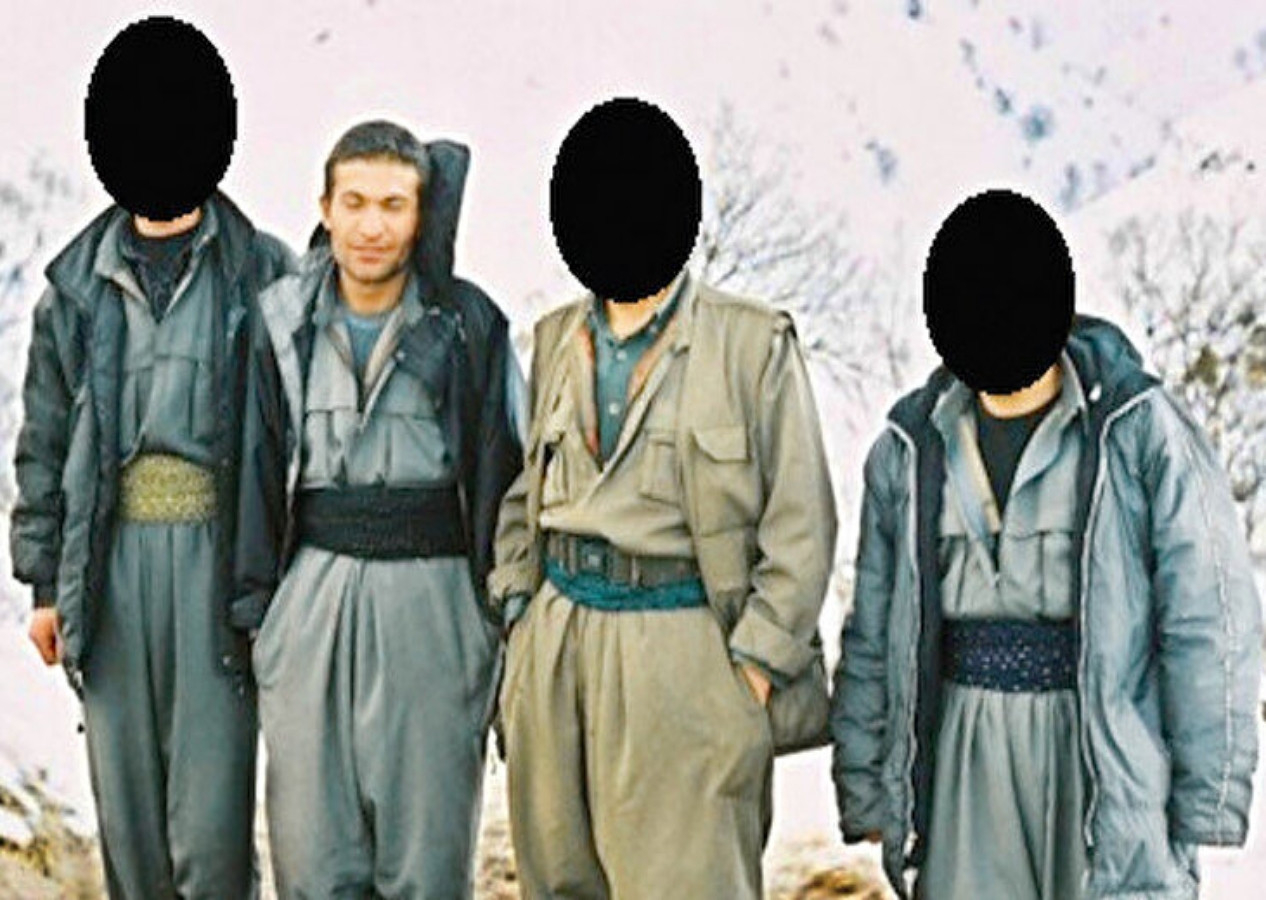 KHK ile ihraç edilen İdris Demir'in örgütün kamplarında boy boy fotoğrafları çıktı! PKK'nın sözde sorumlusu...