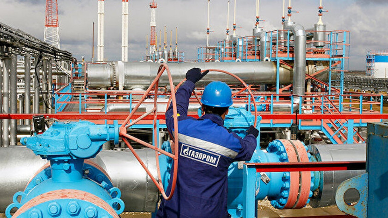Avrupa'da gaz krizi derinleşiyor: Rusya bir ülkeye daha gaz akışını durdurdu!