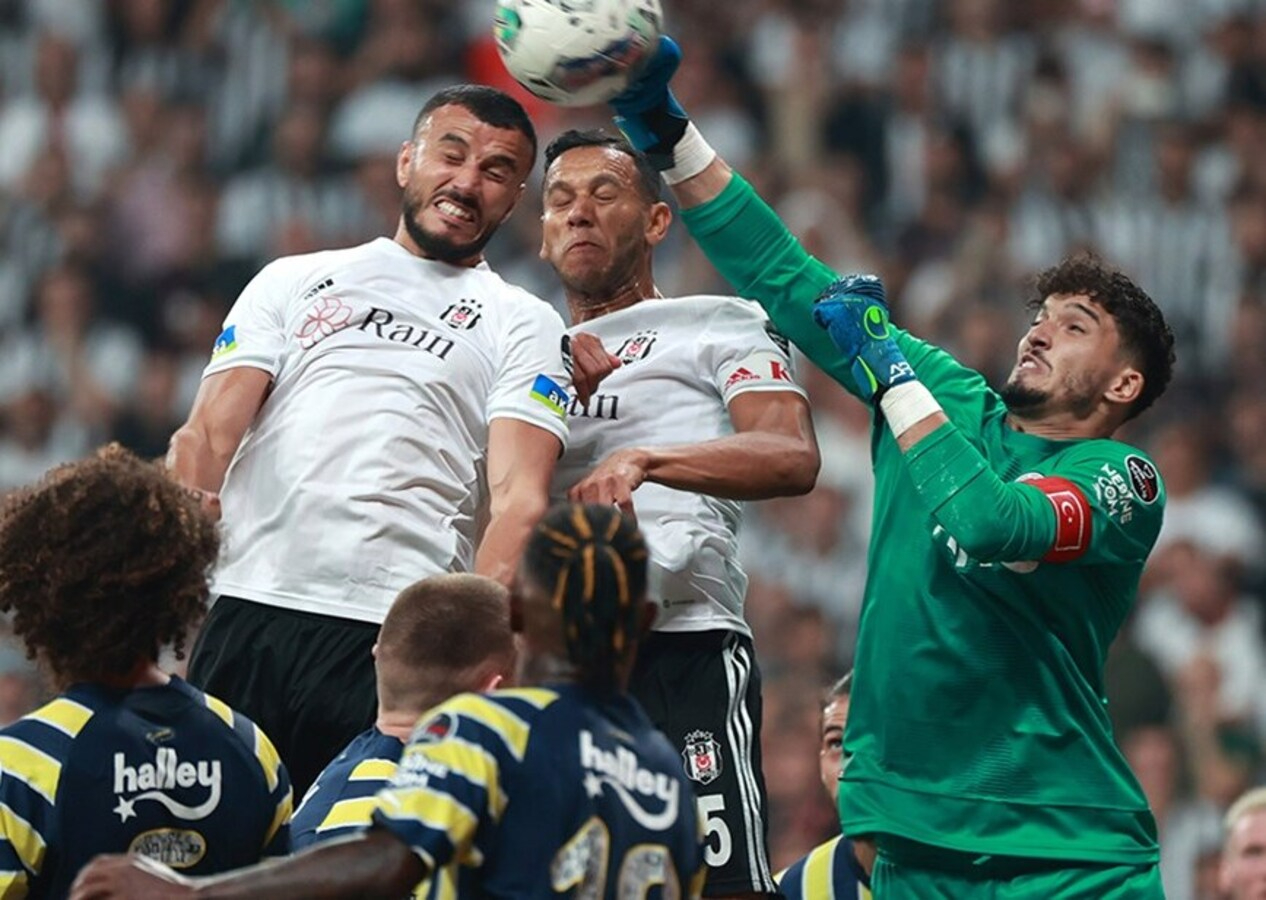 Altay Bayındır, dev derbi sonrası konuştu: Derslerimizi çıkarıp yolumuza devam edeceğiz