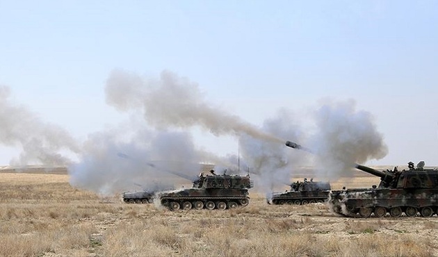 Sınırda sıcak saatler! Obüsler Afrin'deki PKK/YPG mevzilerini vuruyor...