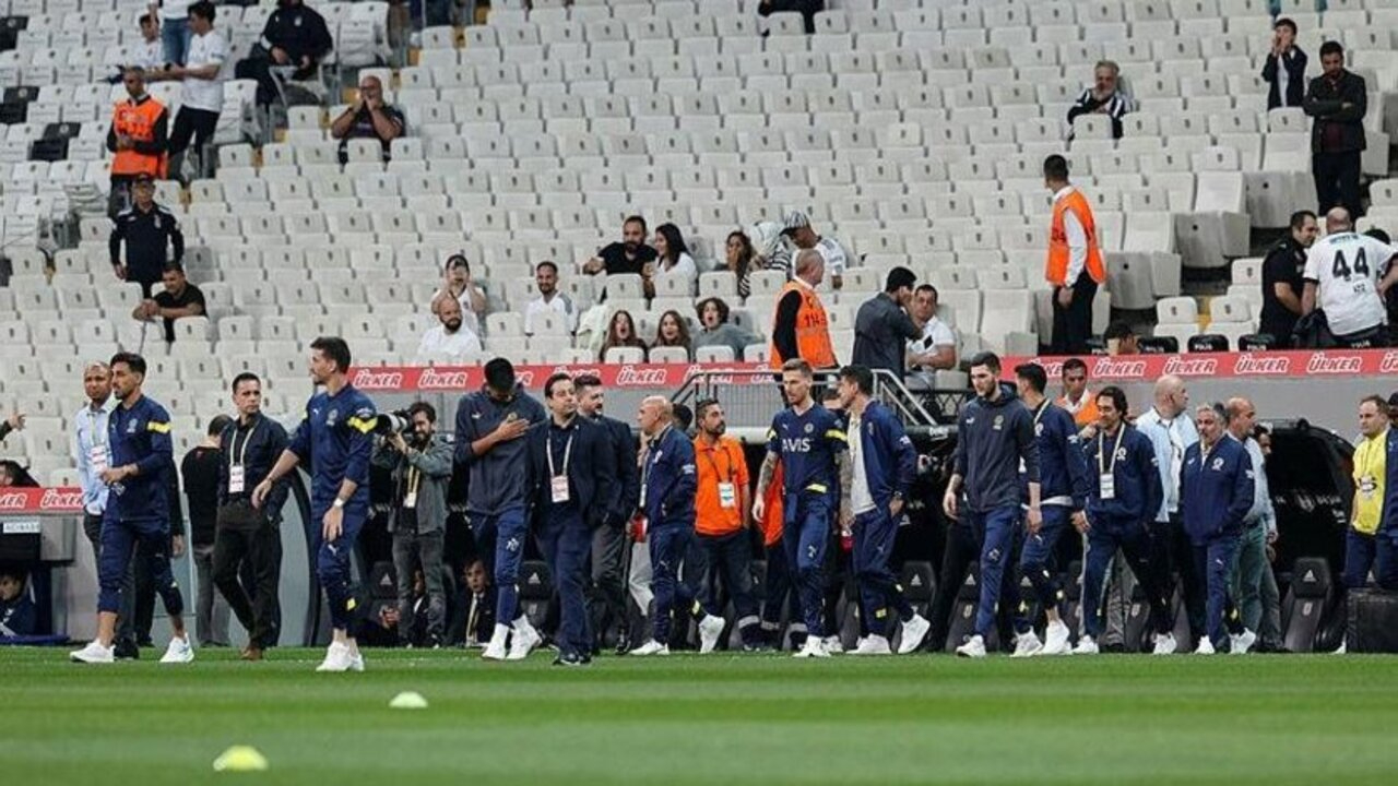Beşiktaş - Fenerbahçe maçı öncesi gerginlik! Mert Hakan Yandaş yoğun tepki gördü...