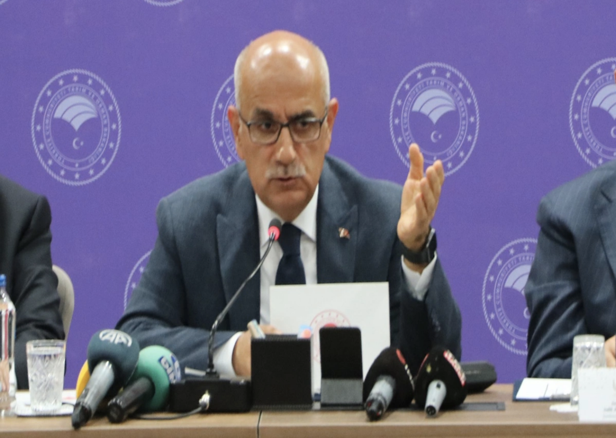Bakan Kirişci'den çiftçilere müjde: Mazot ve gübre desteği 6 ay öncesine alındı