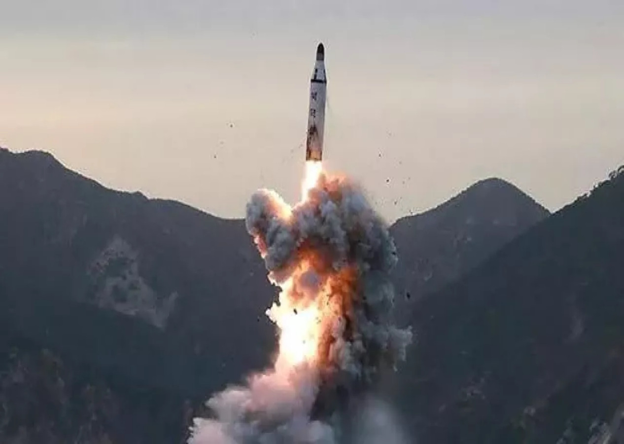 Kuzey Kore füze fırlattı! Japonya alarma geçti: Sığınaklara gidin!