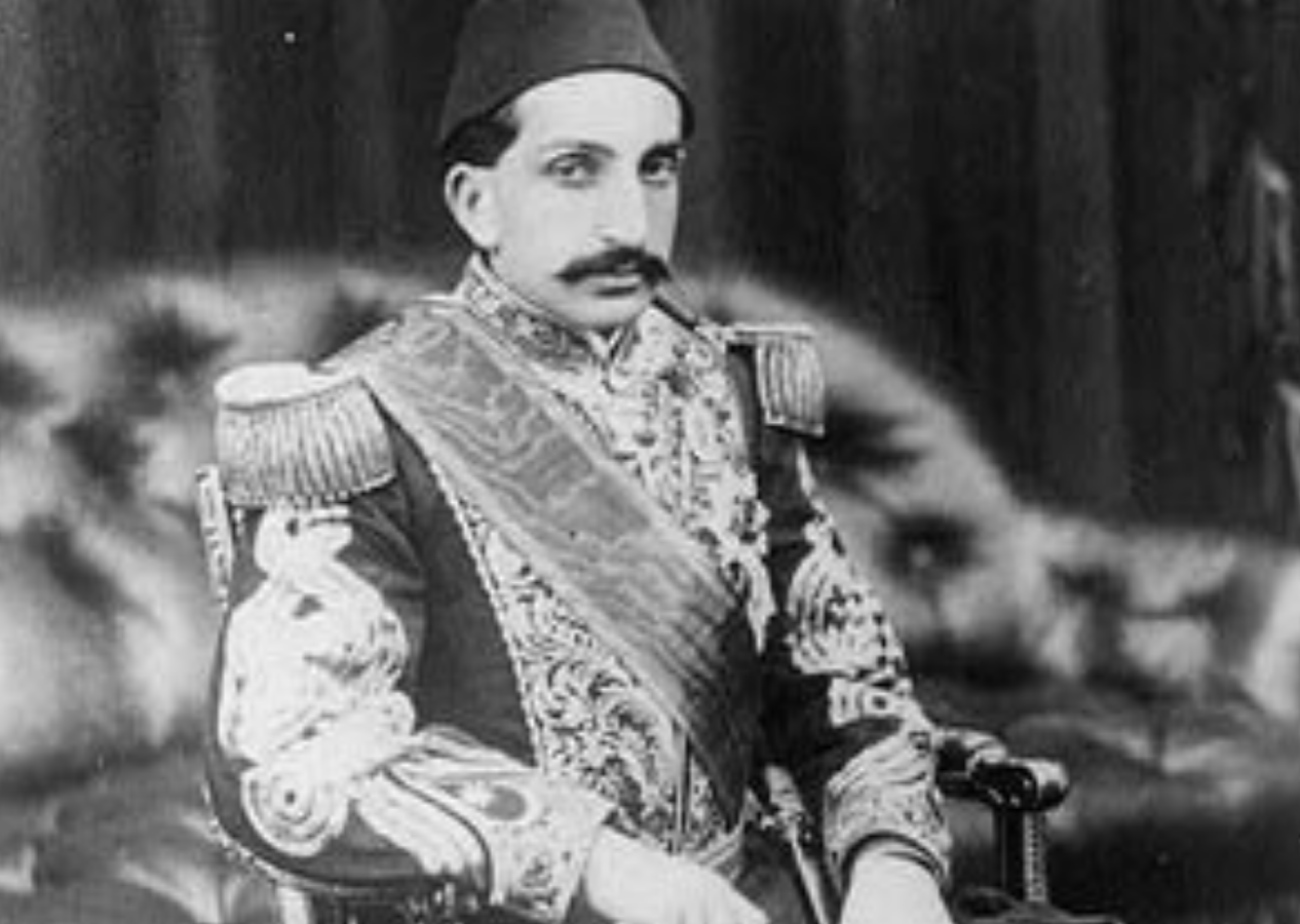 Abdülhamid’e göre Müslüman hanımların giyim biçimi
