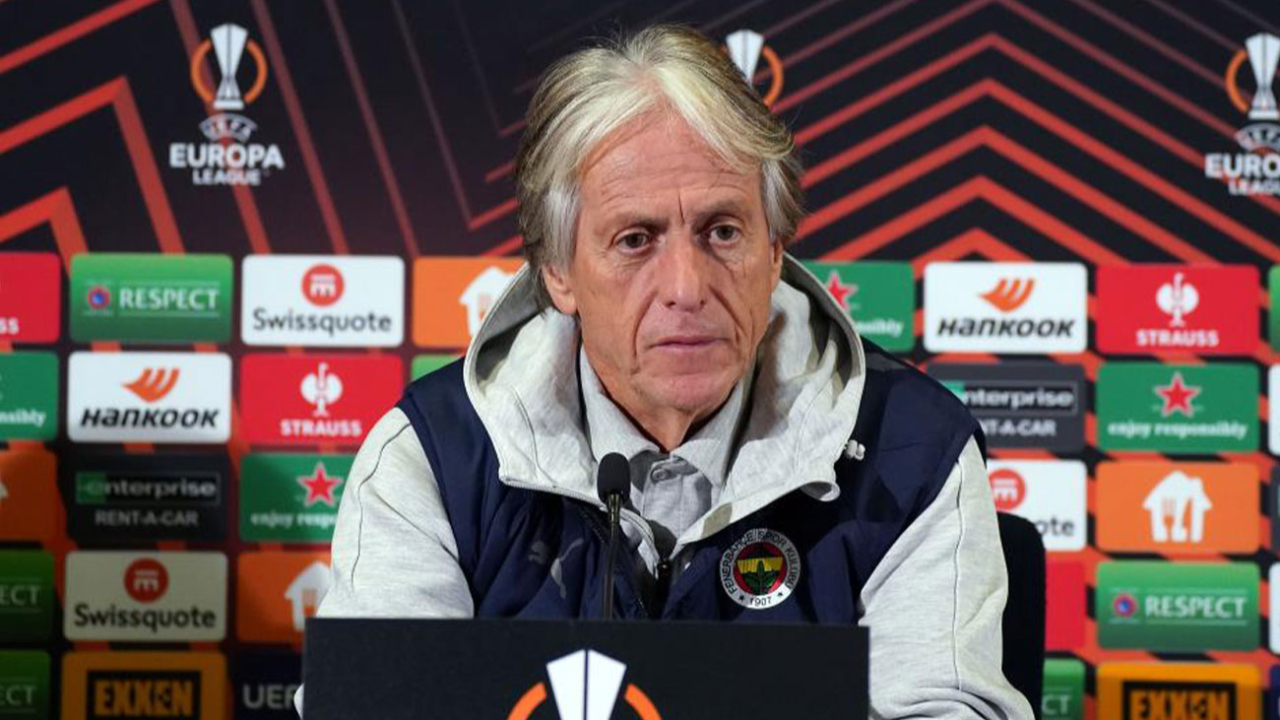 Jorge Jesus: Taraftarlarımızın yardımıyla galibiyet almak istiyoruz