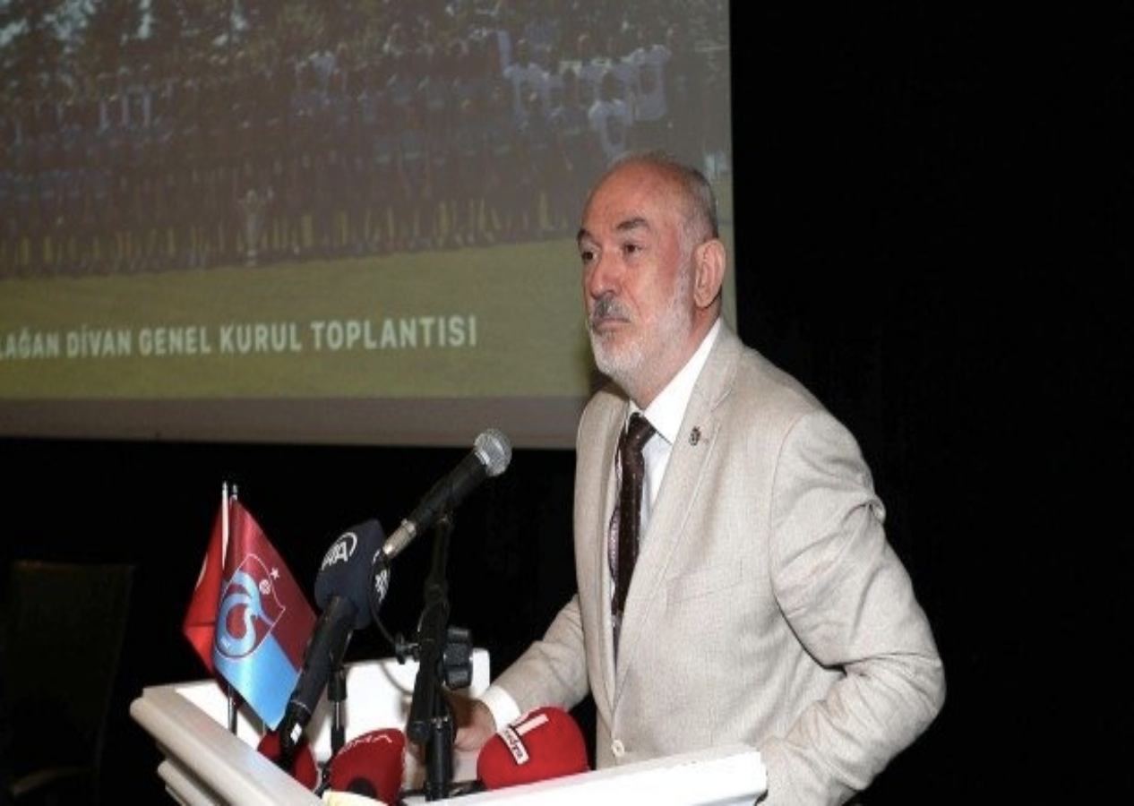 Trabzonspor Kulübü Divan Başkanlık Kurulu Başkanı Ali Sürmen hastaneye kaldırıldı