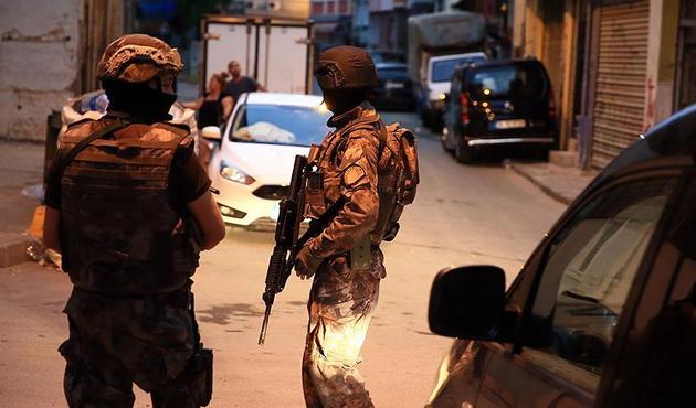 İstanbul'da bonzai operasyonu! Sokak satıcıları tek tek yakalandı...