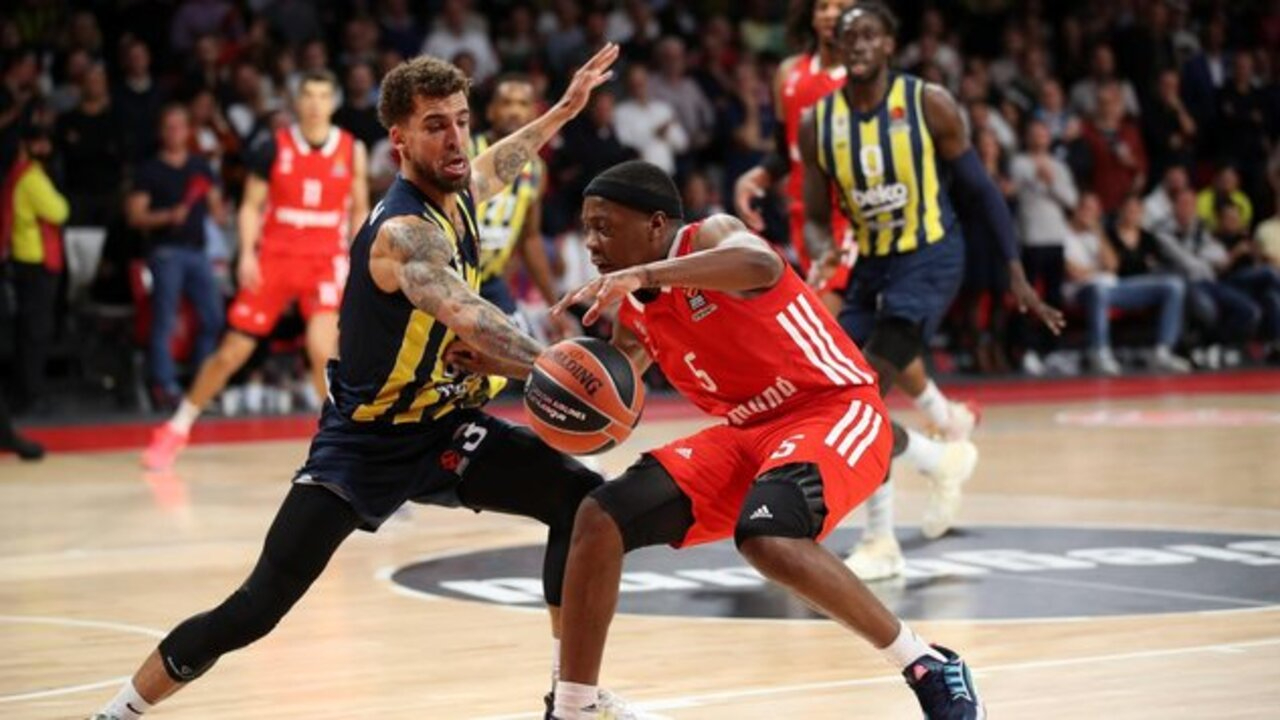 Fenerbahçe Beko EuroLeague'e galibiyetle başladı! Bayern Münih'i 74-62'yle geçti