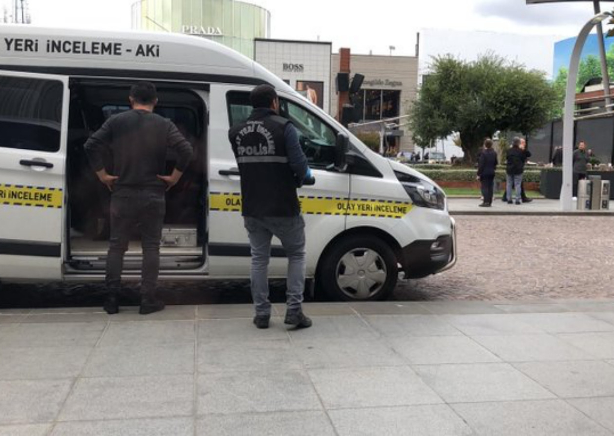 İkinci AVM paniği: İstinye Park’ta silahlı çatışma! Yaralılar var...