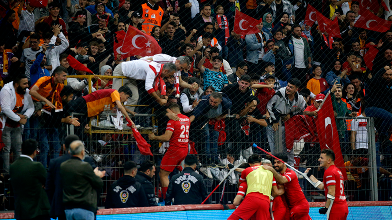 Ampute Futbol Milli Takımı, Dünya Kupası'nda şampiyon! Türkiye 4-1 Angola