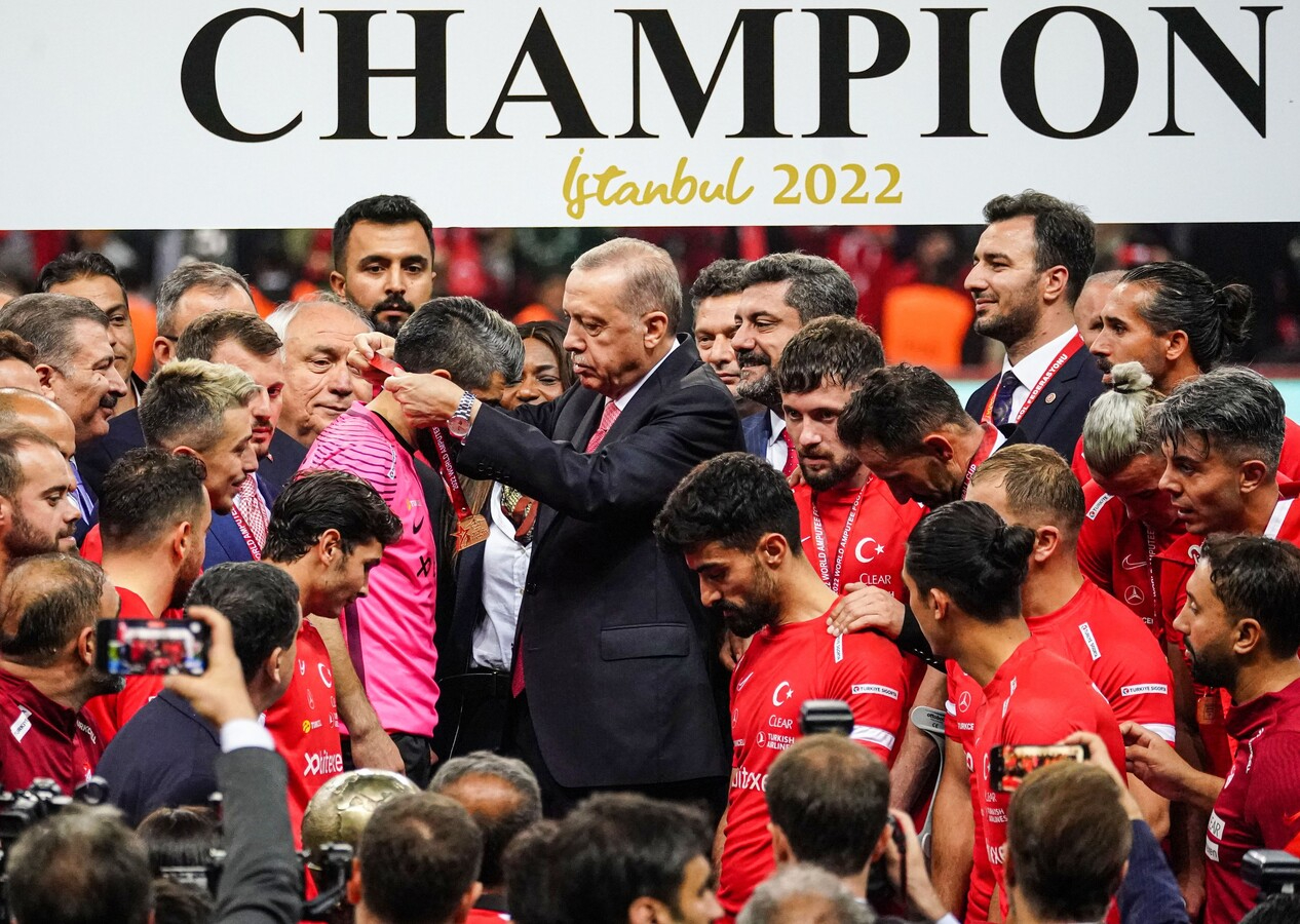 Tarihi an tarihi başarı! Kupa Ampute Futbol Milli Takımı’nın ellerinde yükseldi...