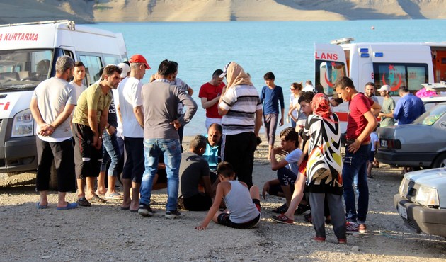 Baraj gölüne giren Suriyeli genç boğuldu...