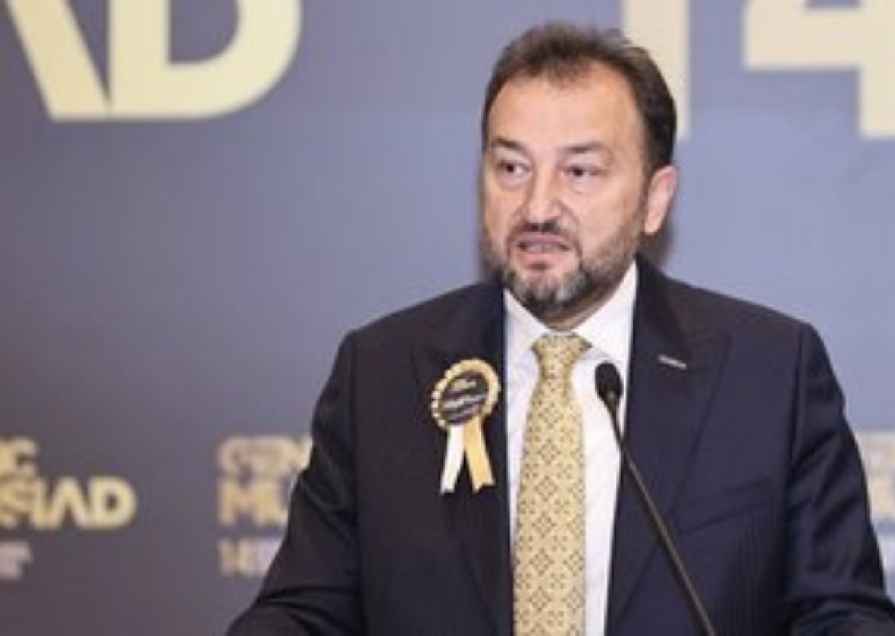 Sabah yazarı Dilek Güngör'den TÜSİAD ağzıyla konuşan MÜSİAD Başkanını eleştiren satırlar...