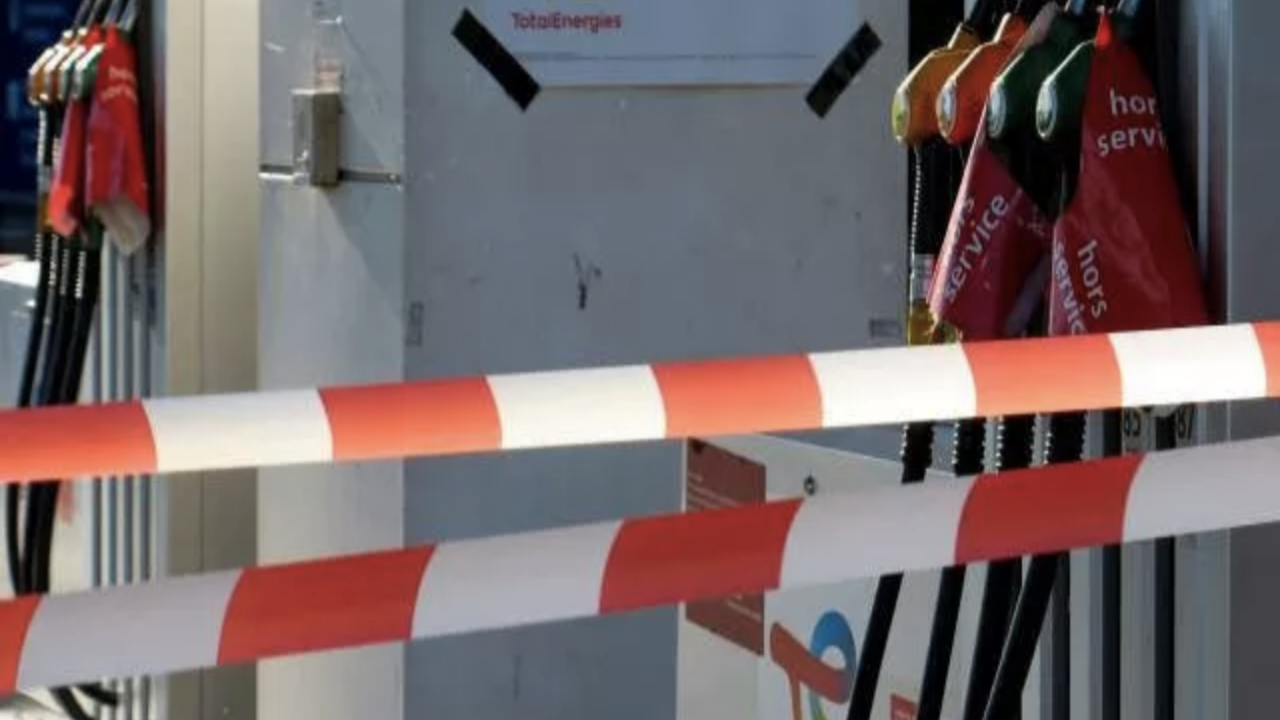 Fransa'da benzin krizi büyüdü: Hükümet harekete geçti! Karşı çıkana hapis cezası!