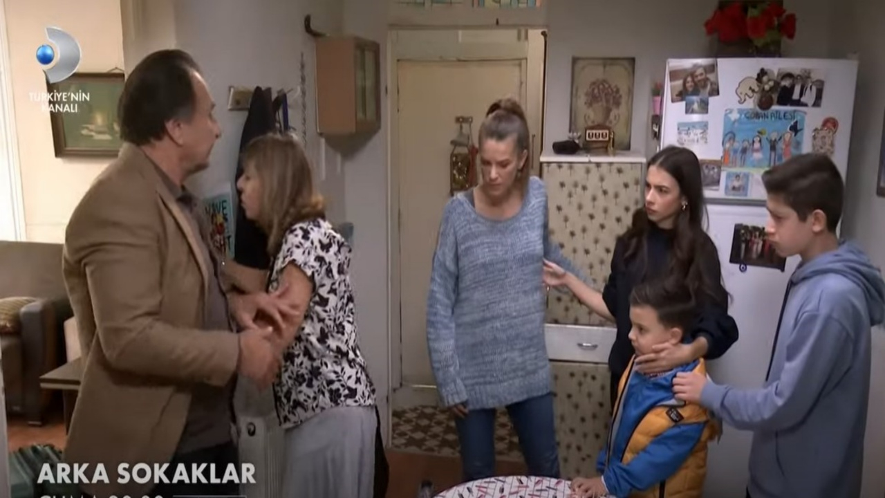 Arka Sokaklar Dizisinde Bir Tarih Yok Oluyor! Dizinin Son Sezonu Olduğunun İlk İşareti Geldi