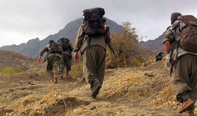 PKK üs bölgesine yol yapan işçilere saldırdı! Ölü ve yaralılar var...