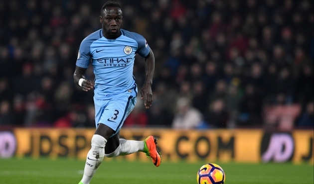 Galatasaray'dan Bacary Sagna'ya teklif!