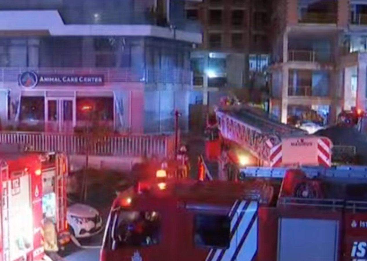 Kadıköy Fikirtepe'de rezidansta çıkan yangın kontrol altına alındı