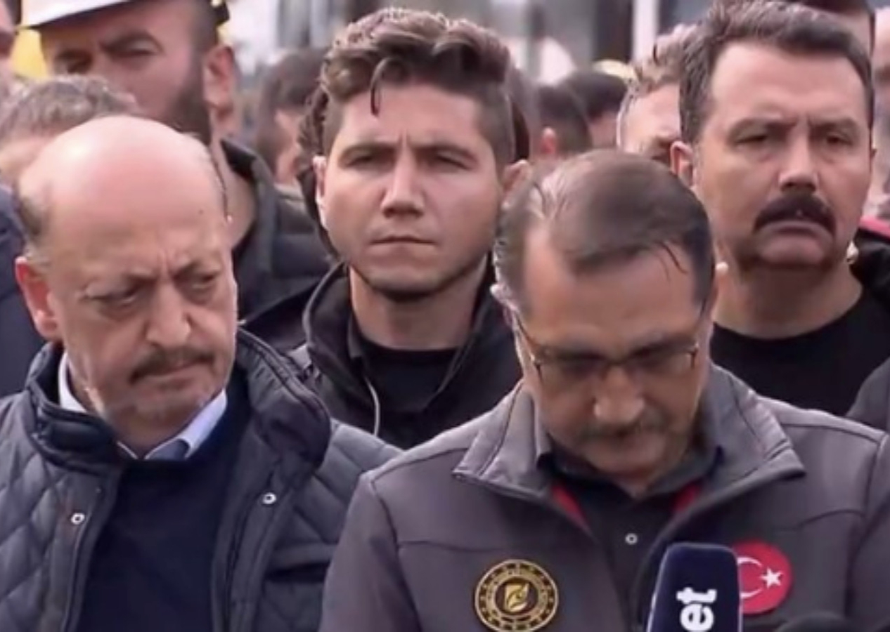 Bakan Dönmez, maden faciasında dikkat çeken detayı paylaşırken gözyaşlarını tutamadı! "3 hafta önce helalleştik ama..."