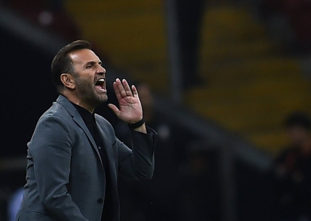 Galatasaray Teknik Direktörü Okan Buruk yedek kulübesinde çılgına döndü! İşte o anlar...