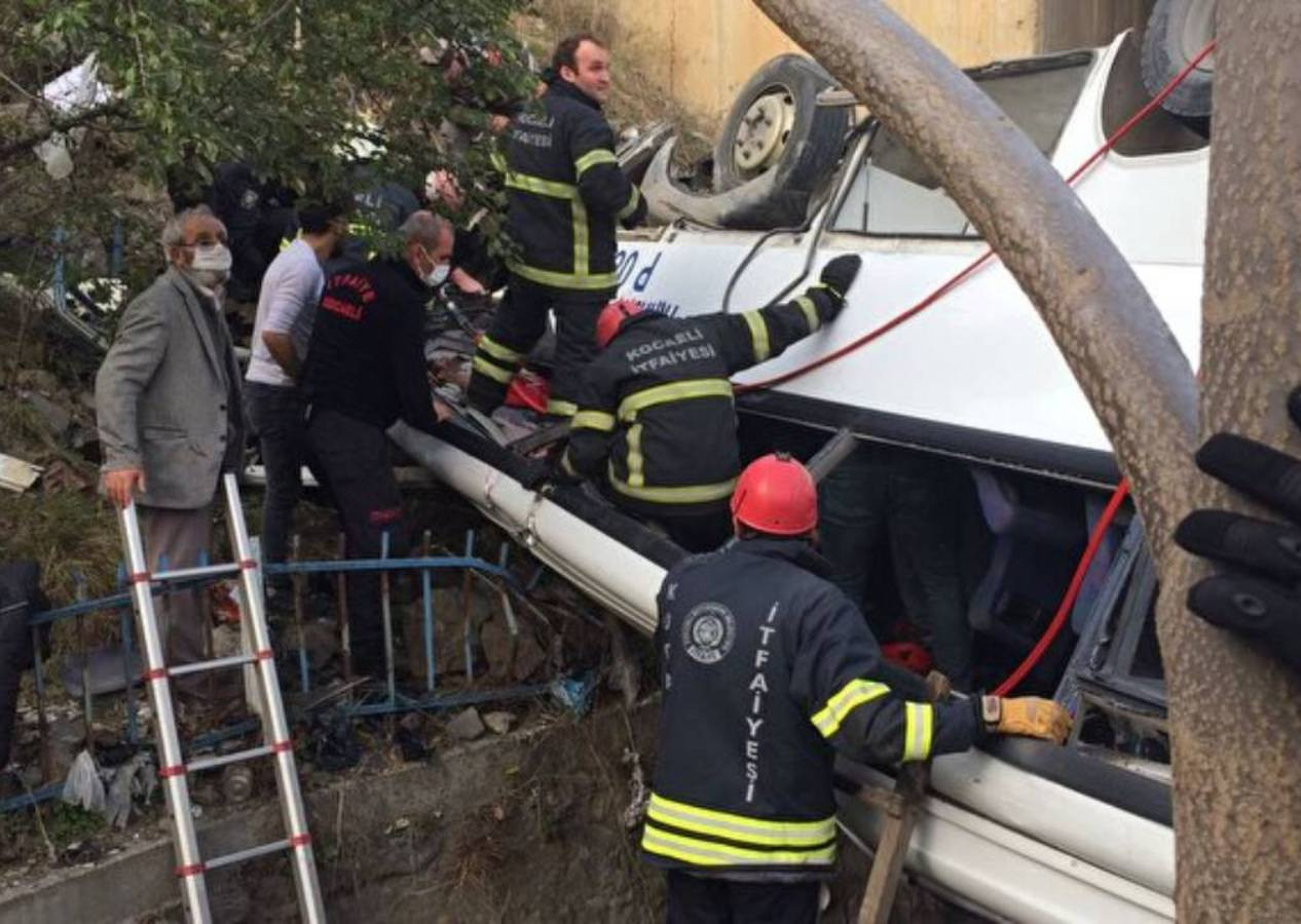 Beş kişinin öldüğü öğrenci servisi kazasında dehşet detay